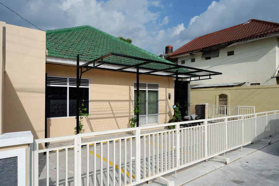 RedDoorz near Gejayan 3 Hotel Maguwo Bagian luar foto